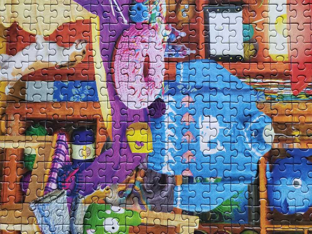 All You Knit Is Love - Eurographics puzzle collectible [Barcode 628136654050] - Main Image 4