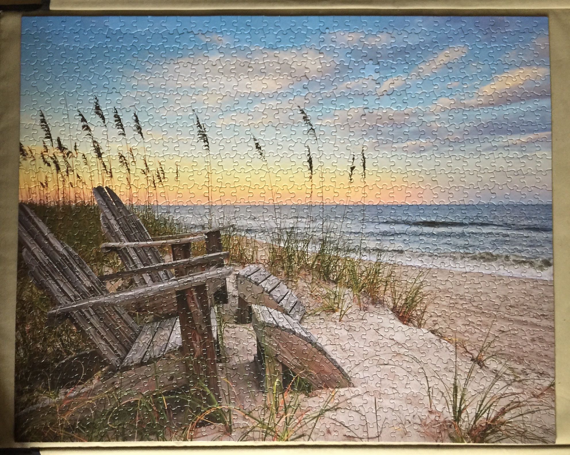 Coastal Sunrise - Hertiage Puzzle Inc. puzzle collectible - Main Image 3