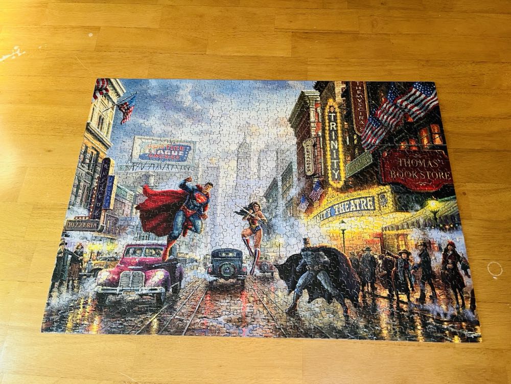 Ceaco: Batman, Superman, And Wonder Woman - The Trinity - Ceaco puzzle collectible [Barcode 021081331807] - Main Image 3