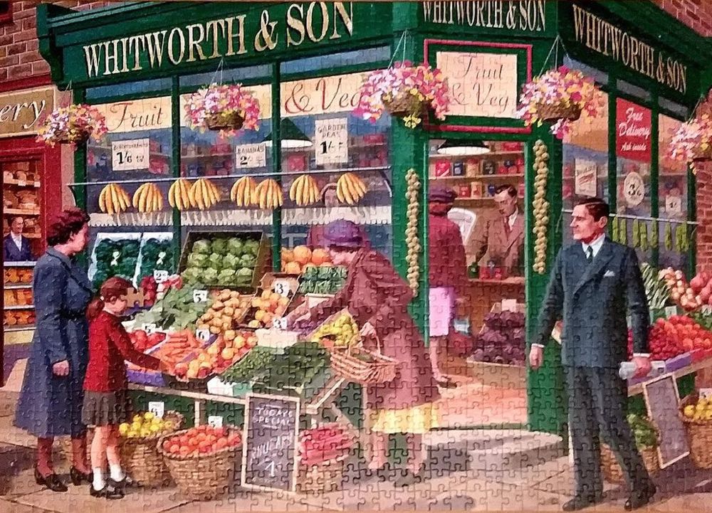 The Greengrocer - Falcon de luxe puzzle collectible [Barcode 8710126112328] - Main Image 3