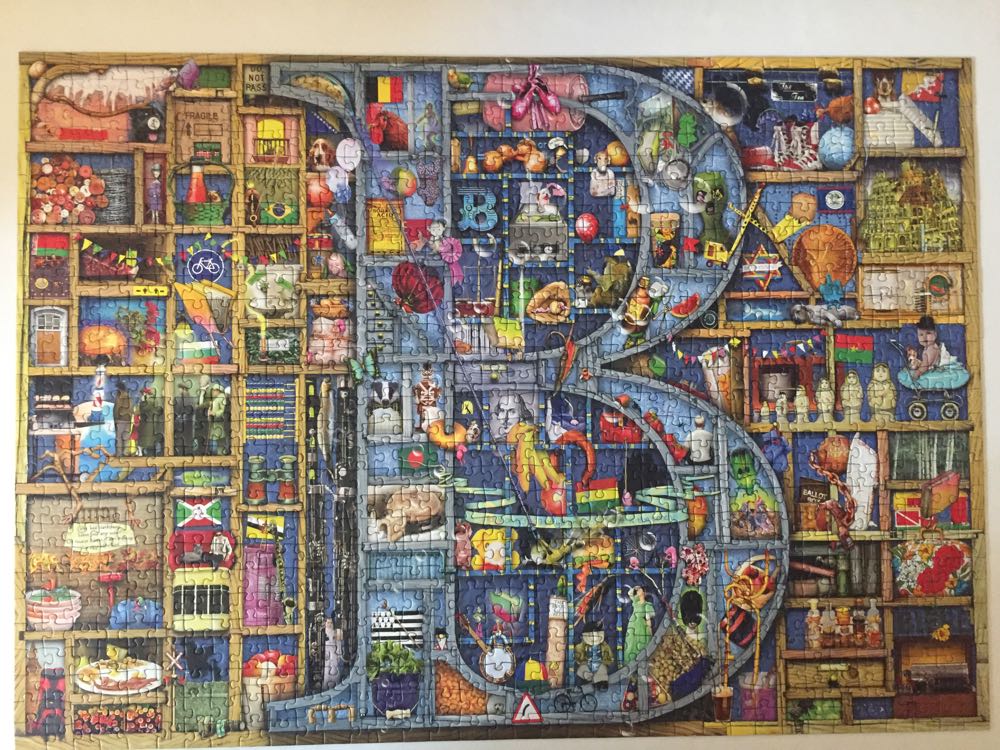 Colin Thompson: Awesome Alphabet B - Ravensburger puzzle collectible [Barcode 4005556198283] - Main Image 2