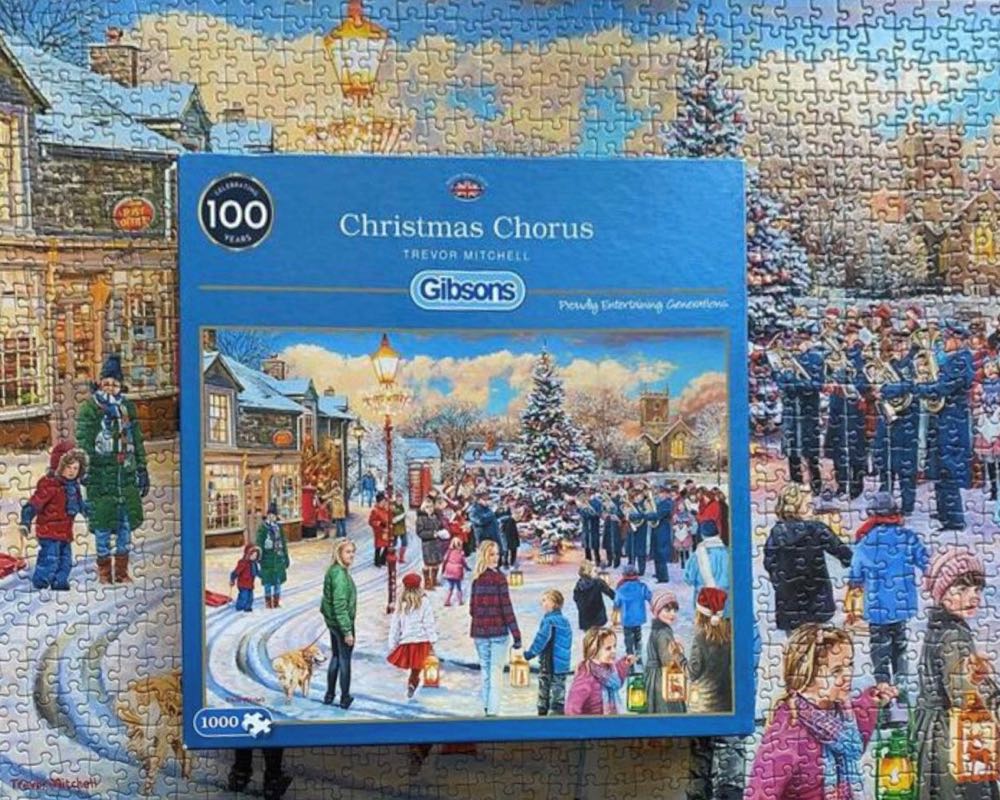 Christmas Chorus - Gibsons puzzle collectible [Barcode 5012269062755] - Main Image 4