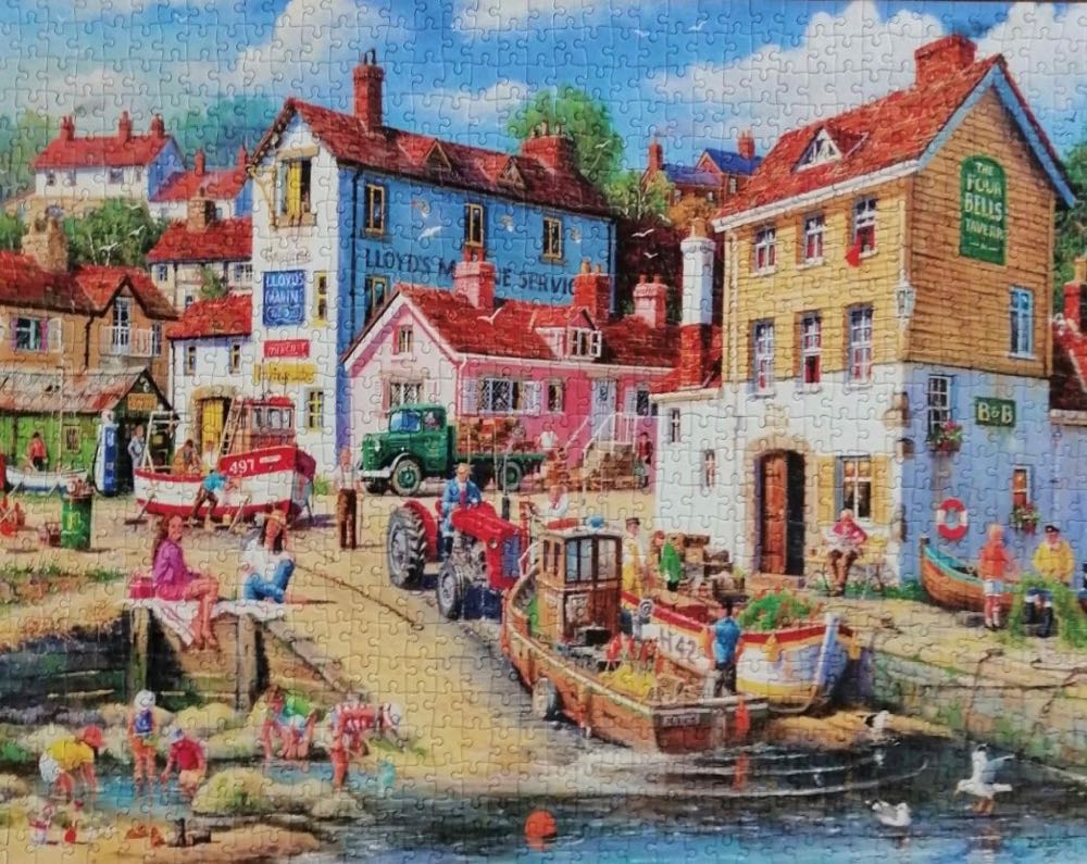 The Four Bells - Gibsons puzzle collectible [Barcode 5012269062472] - Main Image 3