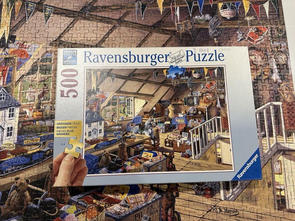 Grandma’s Attic - Ravensburger puzzle collectible [Barcode 4005556137091] - Main Image 2