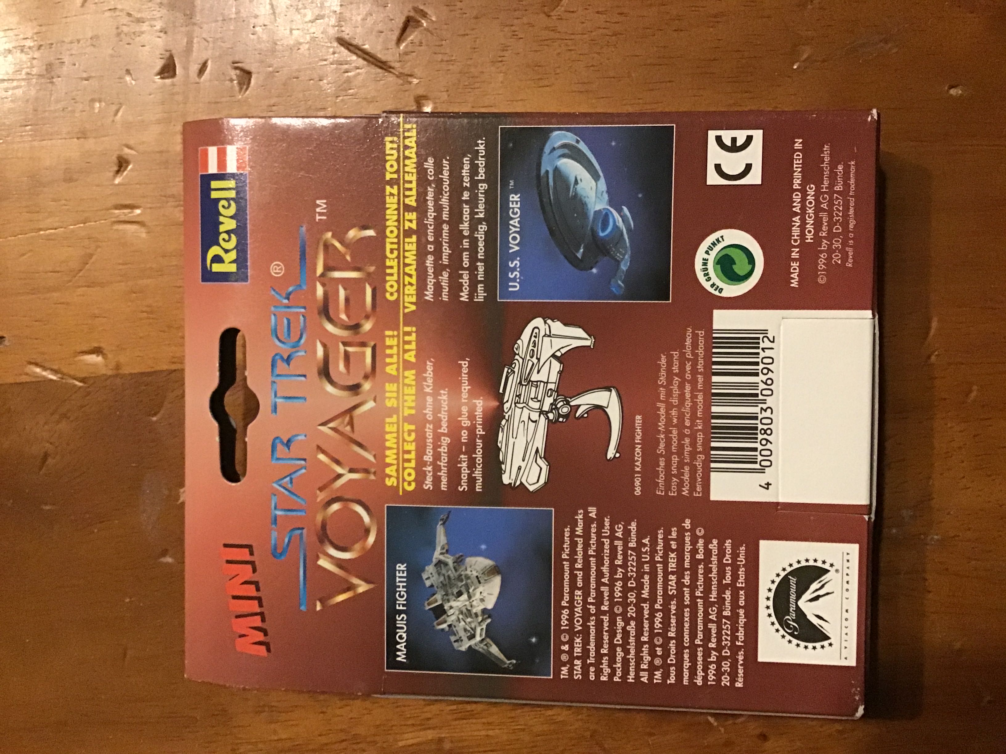 Kazon Fighter - Revell puzzle collectible [Barcode 4009803069012] - Main Image 2