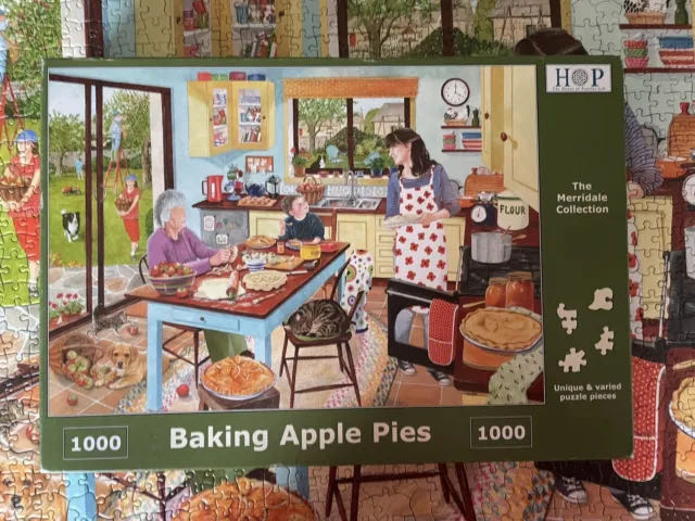 Baking Apple Pies  - HOP 🇬🇧 puzzle collectible [Barcode 5060002004616] - Main Image 4