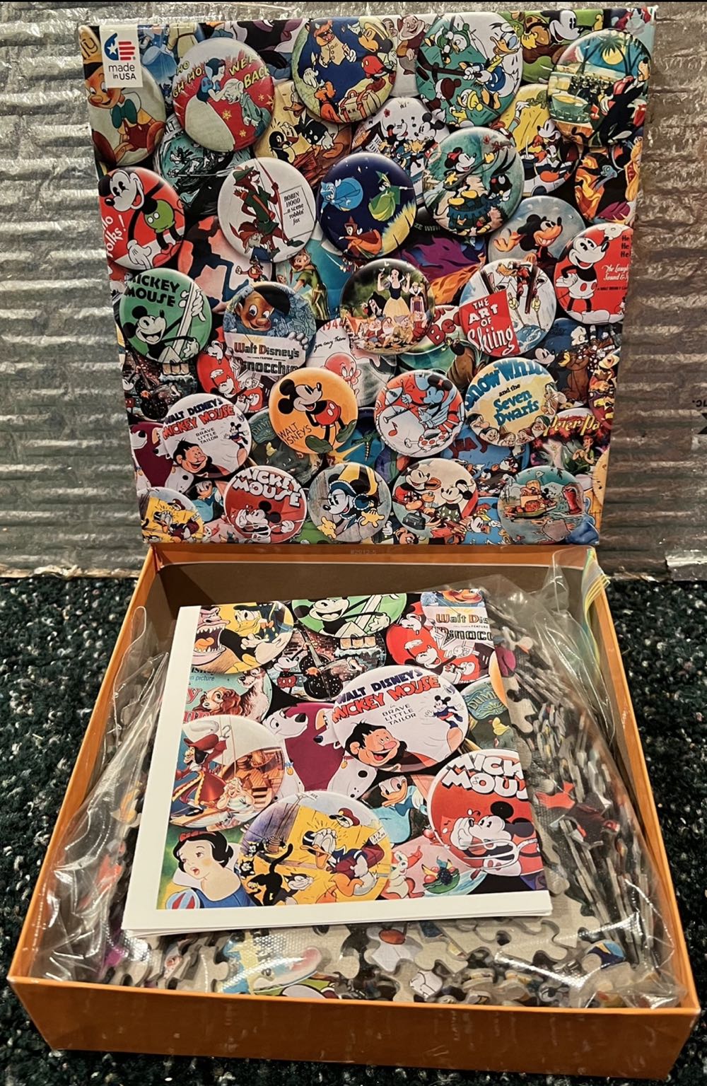 Disney Vintage Buttons -  Ceaco puzzle collectible [Barcode 021081291163] - Main Image 4