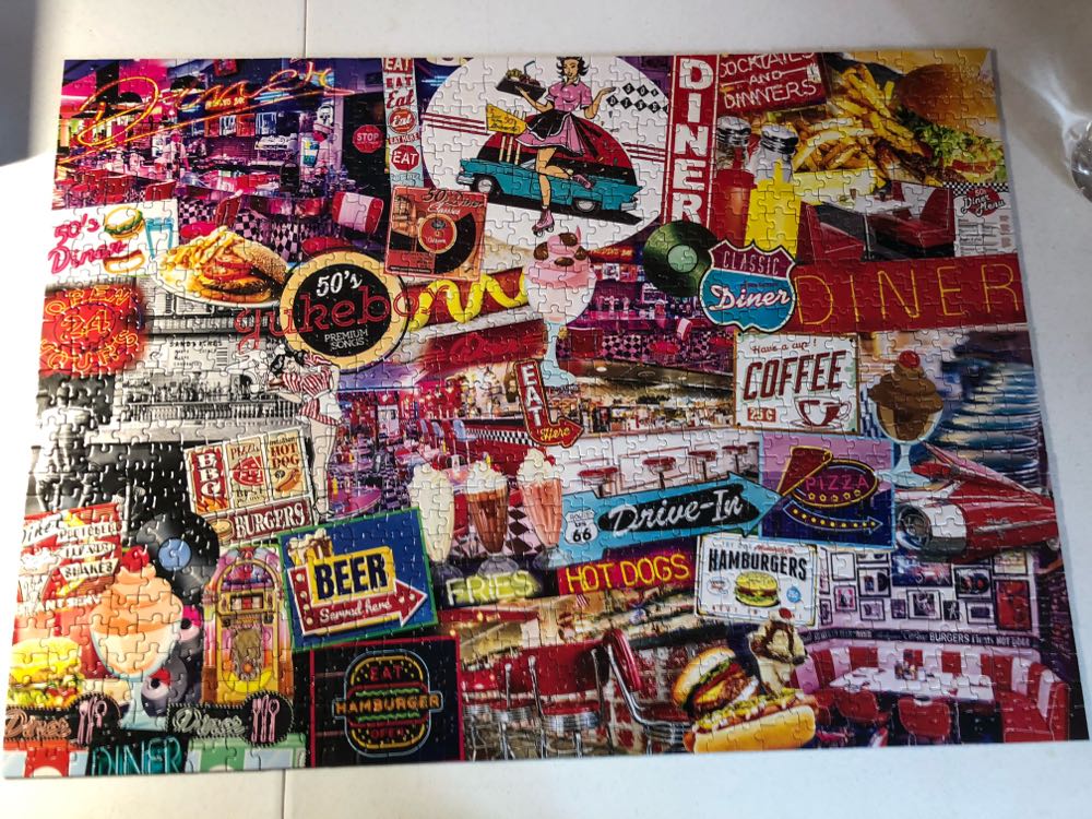 Flashbacks - Quick Stop Diner - Master Pieces puzzle collectible [Barcode 705988719486] - Main Image 4