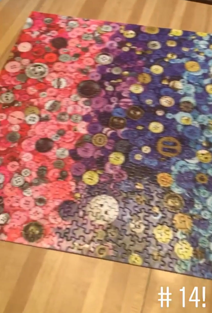 Bunches Of Buttons 🔴 - Springbok puzzle collectible [Barcode 091683109142] - Main Image 2