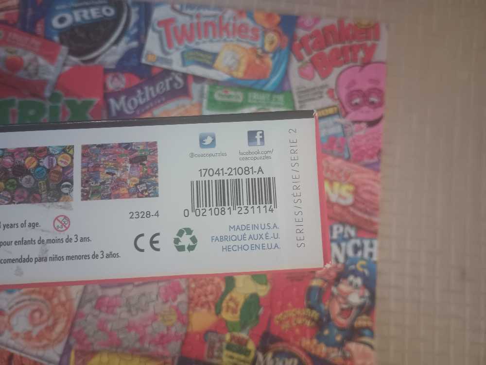 Massive Munchies - Ceaco puzzle collectible [Barcode 021081231114] - Main Image 4