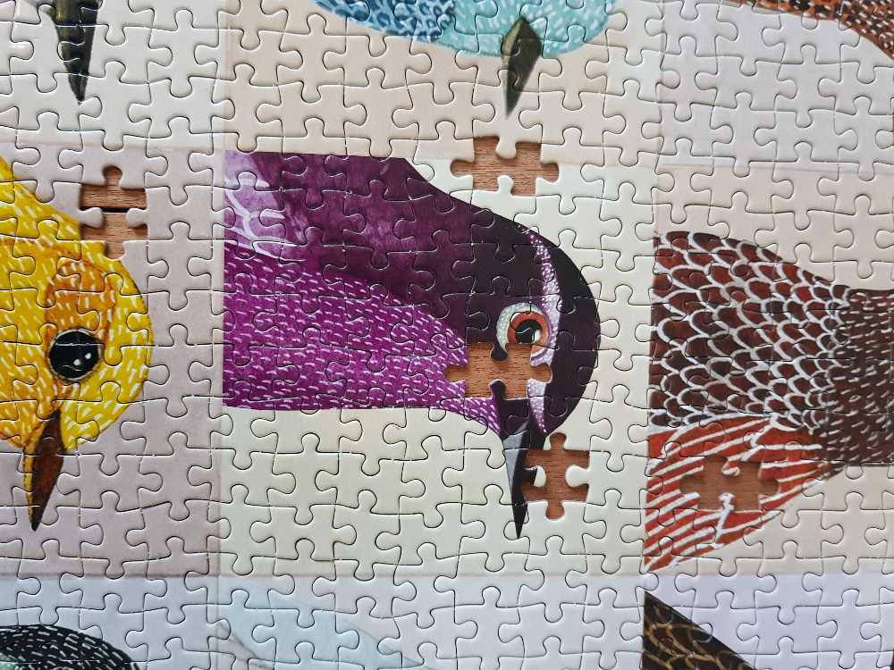 Avian Friends - Galison puzzle collectible [Barcode 9780735333413] - Main Image 4