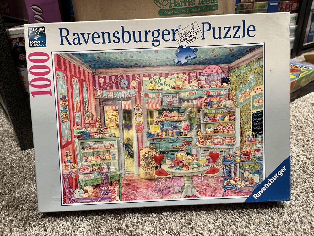 The Candy Shop - Ravensburger puzzle collectible [Barcode 4005556195992] - Main Image 3