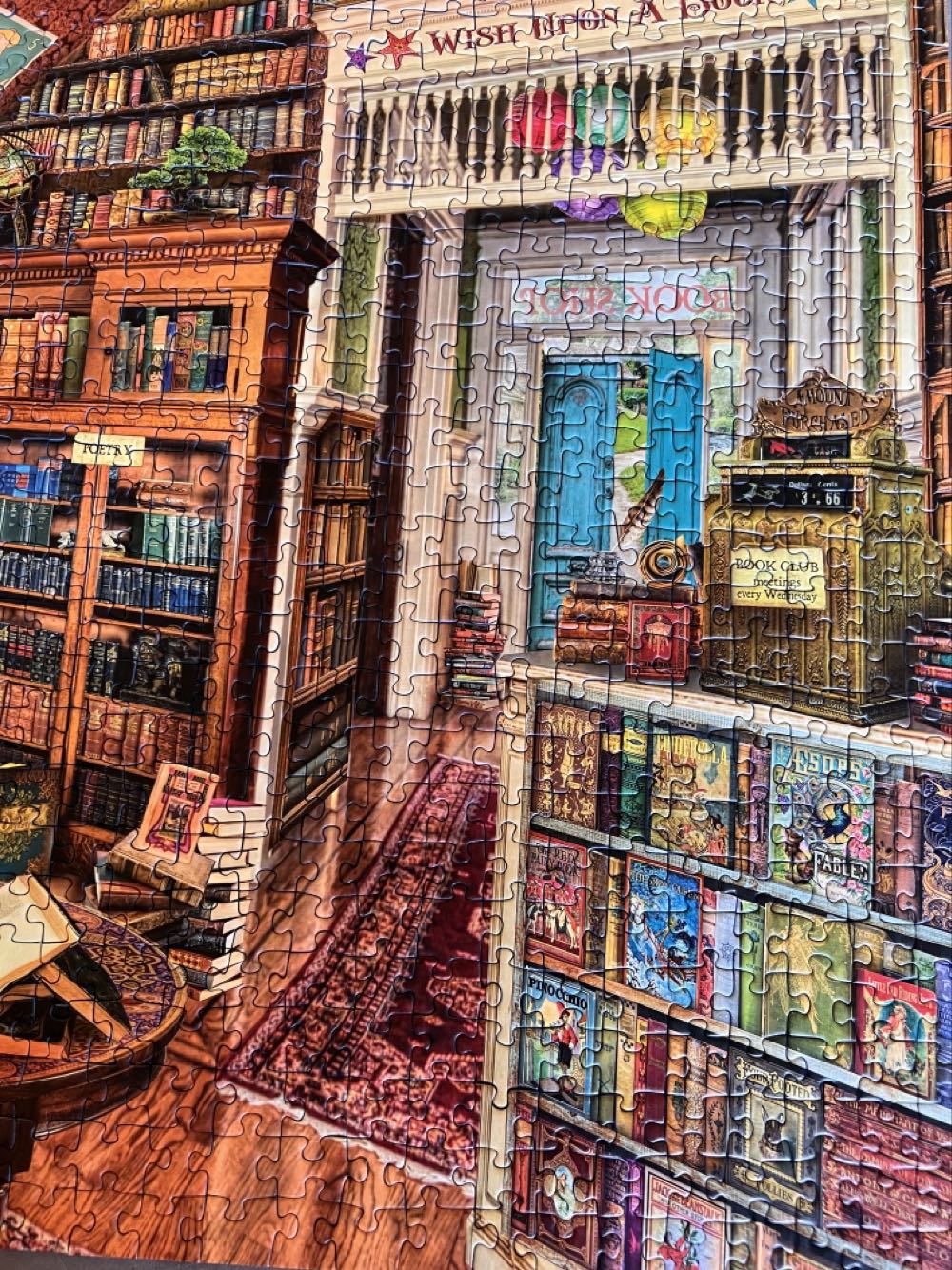 Fantasy Bookshop - Ravensburger puzzle collectible [Barcode 4005556197996] - Main Image 4