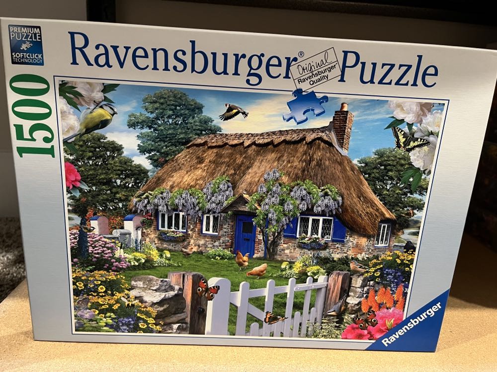 Cottage In England - Ravensburger puzzle collectible [Barcode 4005556162970] - Main Image 2