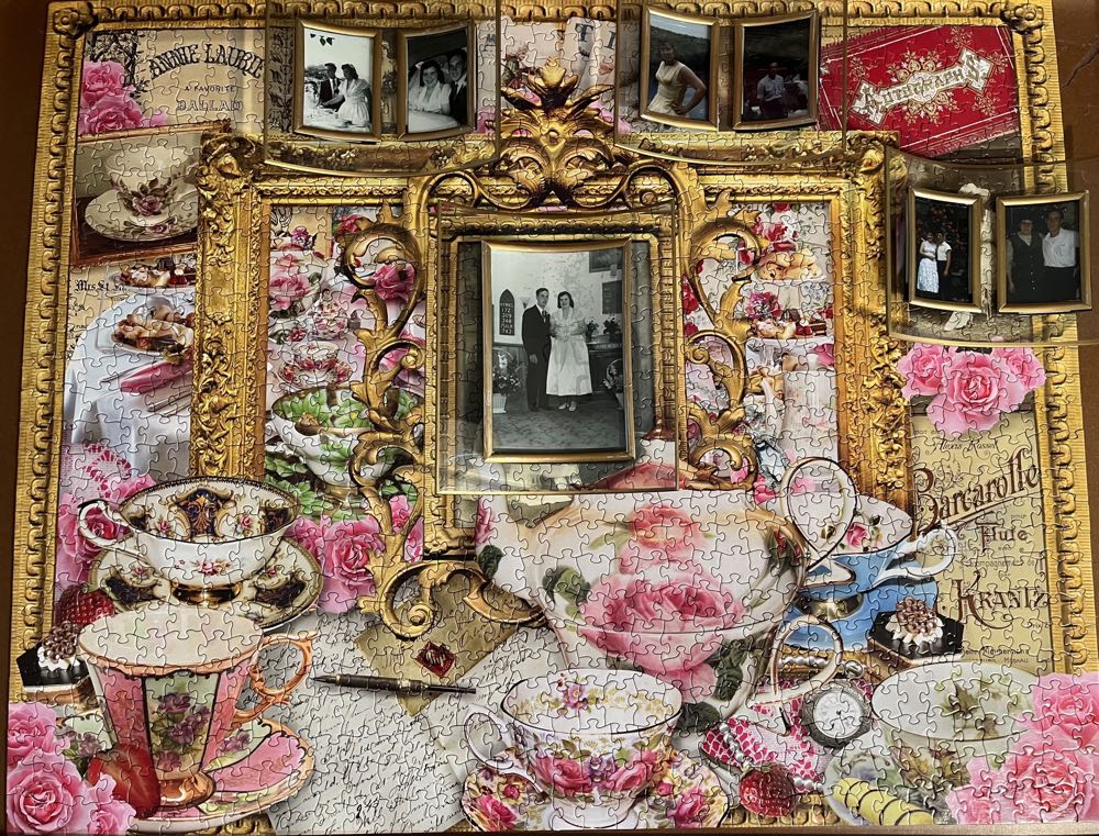 Tea Time/PC/Made - White Mountain Puzzles puzzle collectible [Barcode 724819253944] - Main Image 4