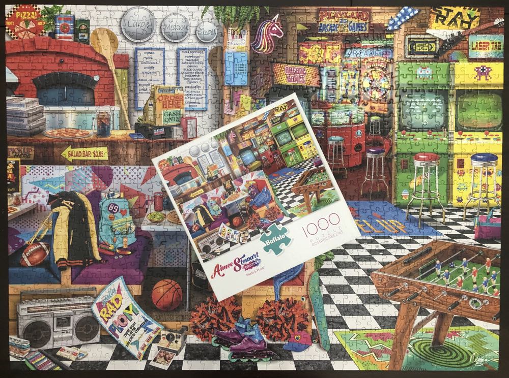 Pixels And Pizza - Buffalo puzzle collectible - Main Image 2