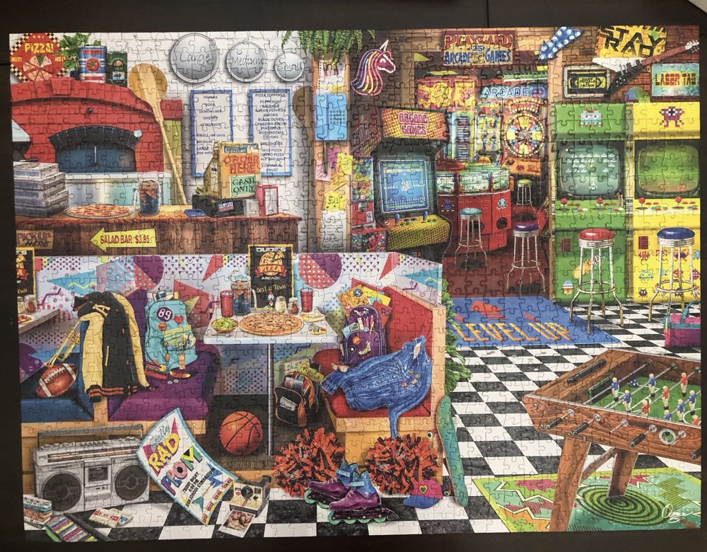 Pixels And Pizza - Buffalo puzzle collectible - Main Image 3