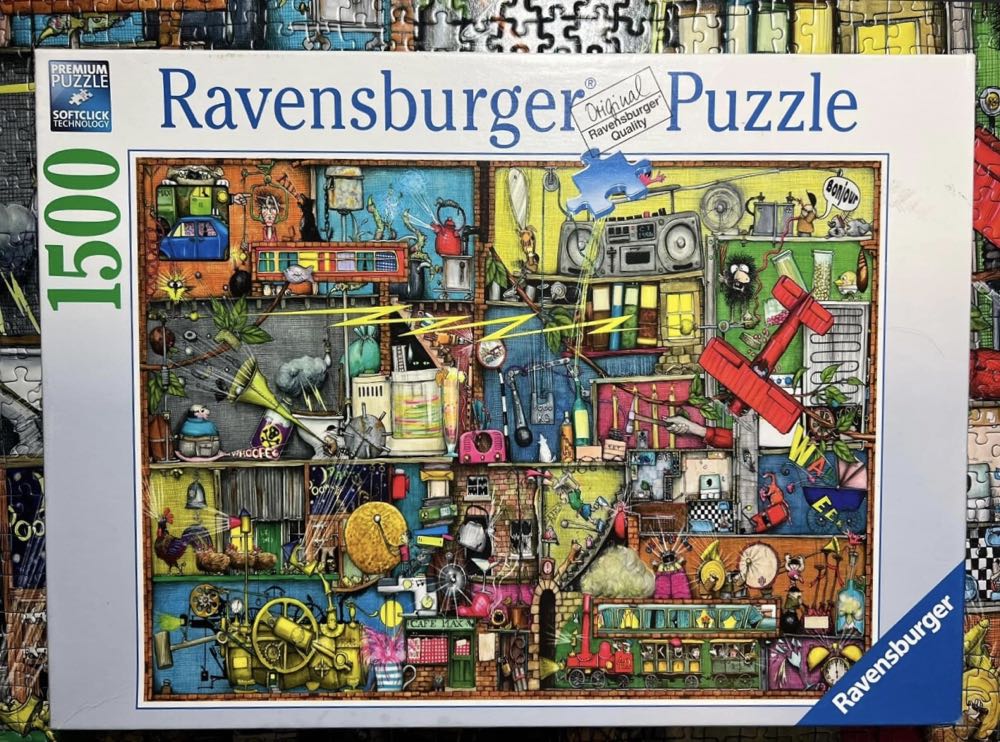 Cling, Clang, Clatter! - Ravensburger puzzle collectible [Barcode 4005556163618] - Main Image 4
