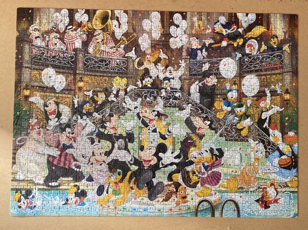 Disney Gala - Clementoni puzzle collectible [Barcode 8005125394722] - Main Image 2