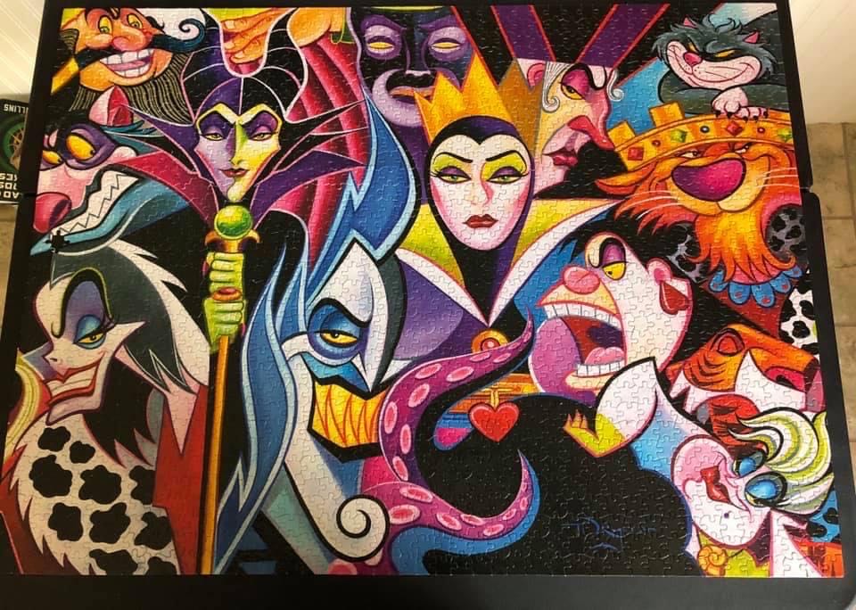 Disney: Villains - Ceaco puzzle collectible [Barcode 021081340137] - Main Image 3
