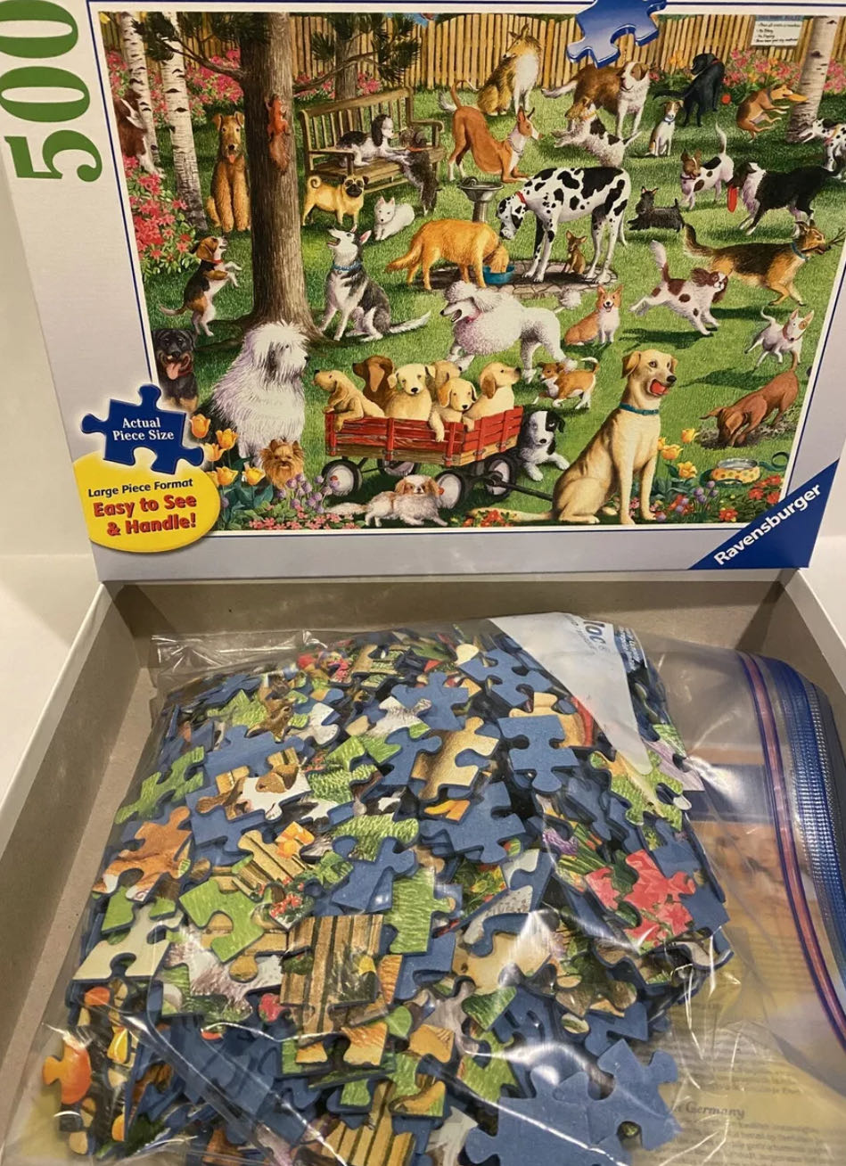 At The Dog Park - Ravensburger puzzle collectible [Barcode 4005556148707] - Main Image 3