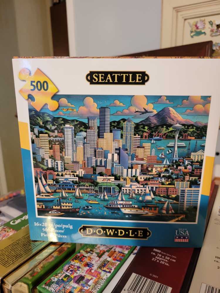 Seattle - Dowdle Folk Art puzzle collectible [Barcode 671095070041] - Main Image 2