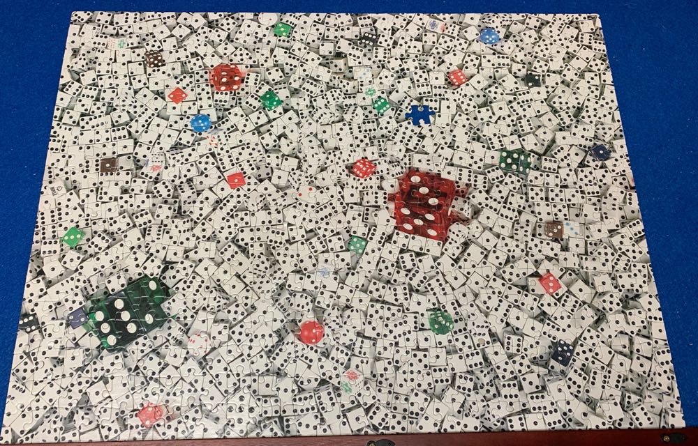 Dice - Hoyle puzzle collectible [Barcode 041187080065] - Main Image 2