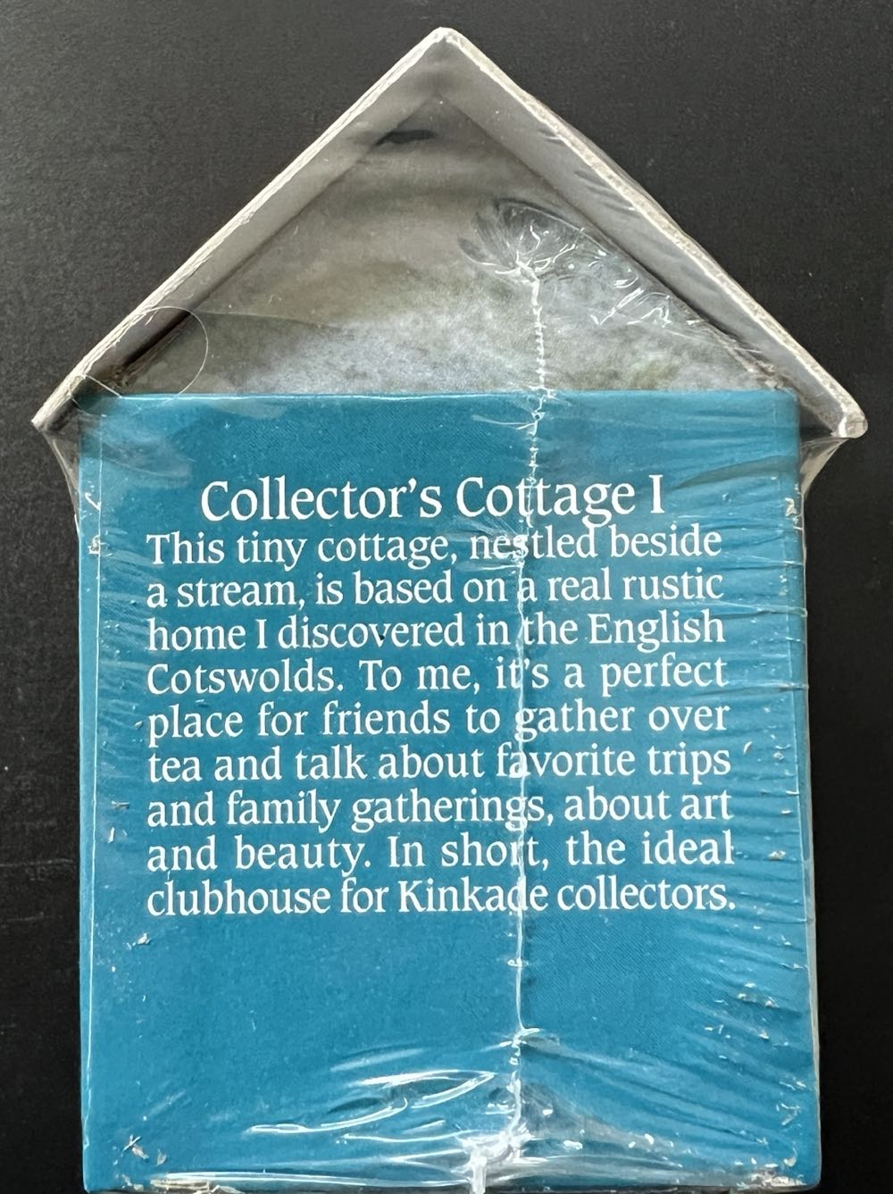 Collector’s Cottage I -  Ceaco puzzle collectible [Barcode 021081015158] - Main Image 2