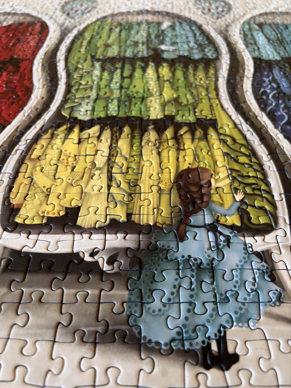 Fantastic Fashionista - Ravensburger puzzle collectible [Barcode 4005556149964] - Main Image 4