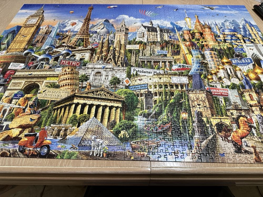 Europe Landmarks - Educa puzzle collectible [Barcode 8412668176973] - Main Image 3