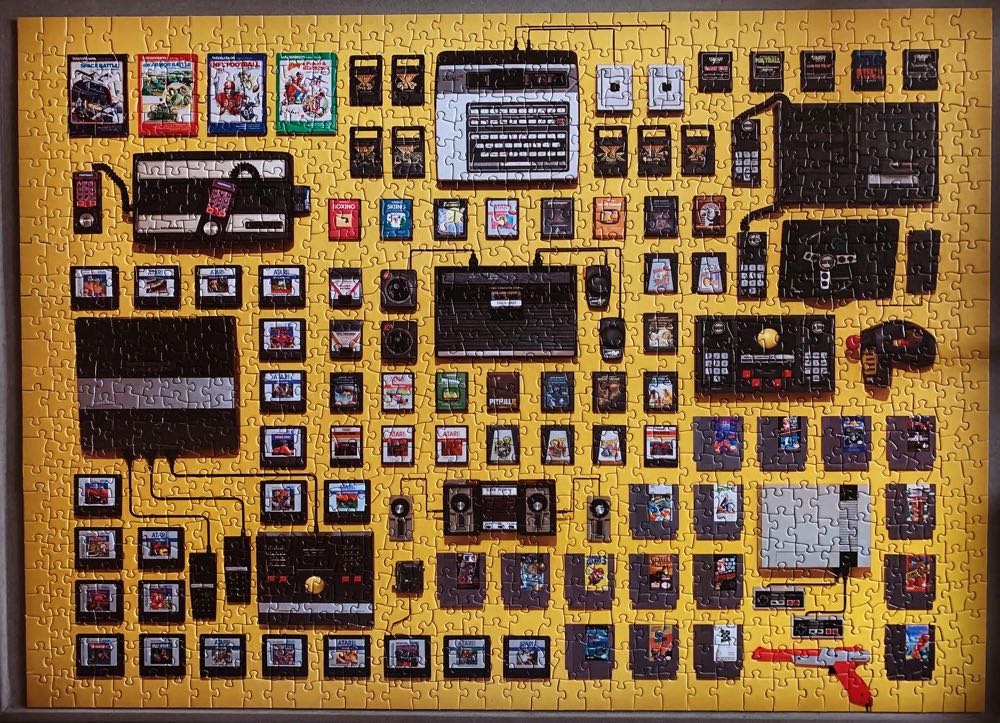 Video Games Collection - New York Puzzle Company puzzle collectible [Barcode 819844012090] - Main Image 4