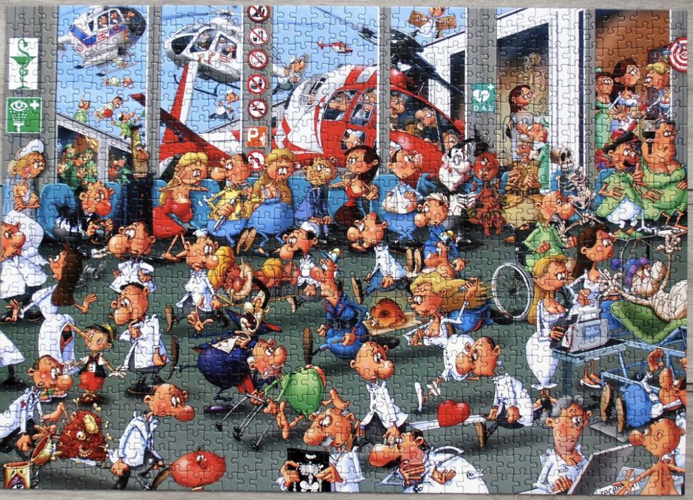 Accidents And Emergencies-SOLD - Piatnik puzzle collectible [Barcode 9001890537240] - Main Image 3