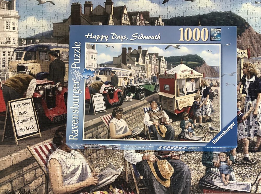 Happy Days, Sidmouth - Ravensburger Happy Days Collection puzzle collectible [Barcode 4005556192182] - Main Image 4