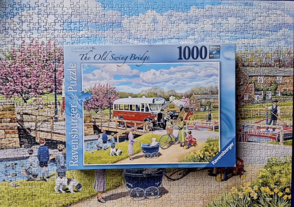 The Old Swing Bridge - Ravensburger puzzle collectible [Barcode 4005556190430] - Main Image 4