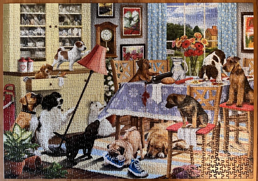 Dogs In The Dining Room - Otter House puzzle collectible [Barcode 5017680047060] - Main Image 2