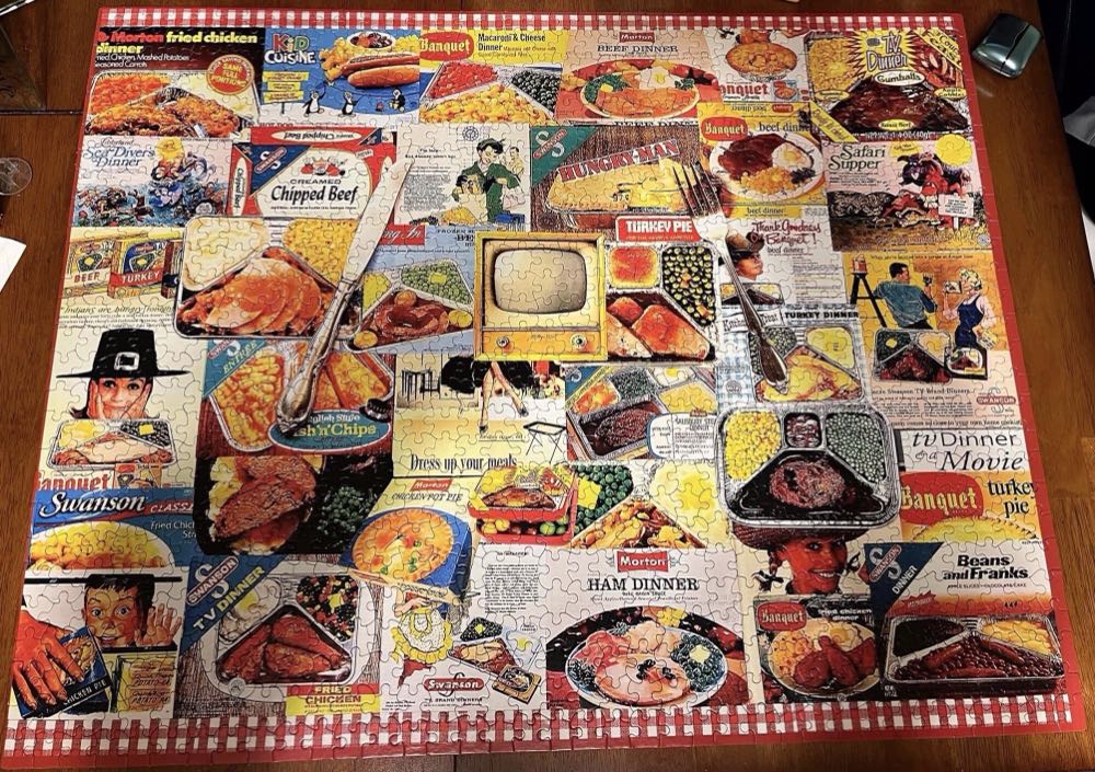 TV Dinners - White Mountain puzzle collectible [Barcode 724819256631] - Main Image 2