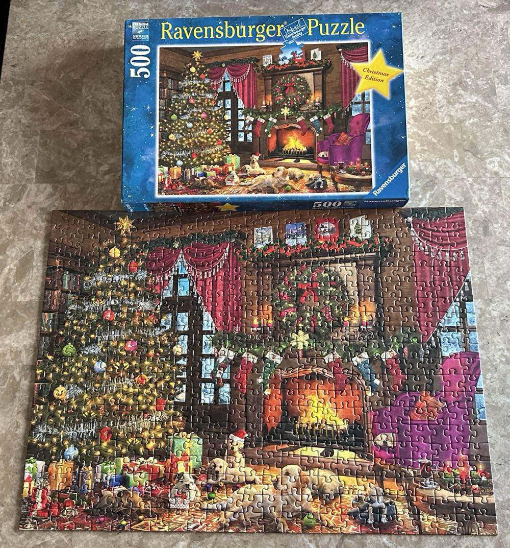Cuddly Christmas - Ravensburger puzzle collectible [Barcode 4005556147076] - Main Image 2