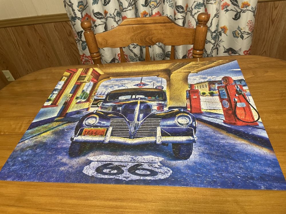 Kicks On Route 66 750 Piece - Master Pieces puzzle collectible [Barcode 705988316913] - Main Image 3