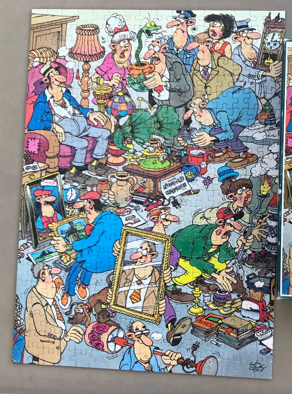 Antique Antics - WHSMITH puzzle collectible - Main Image 2