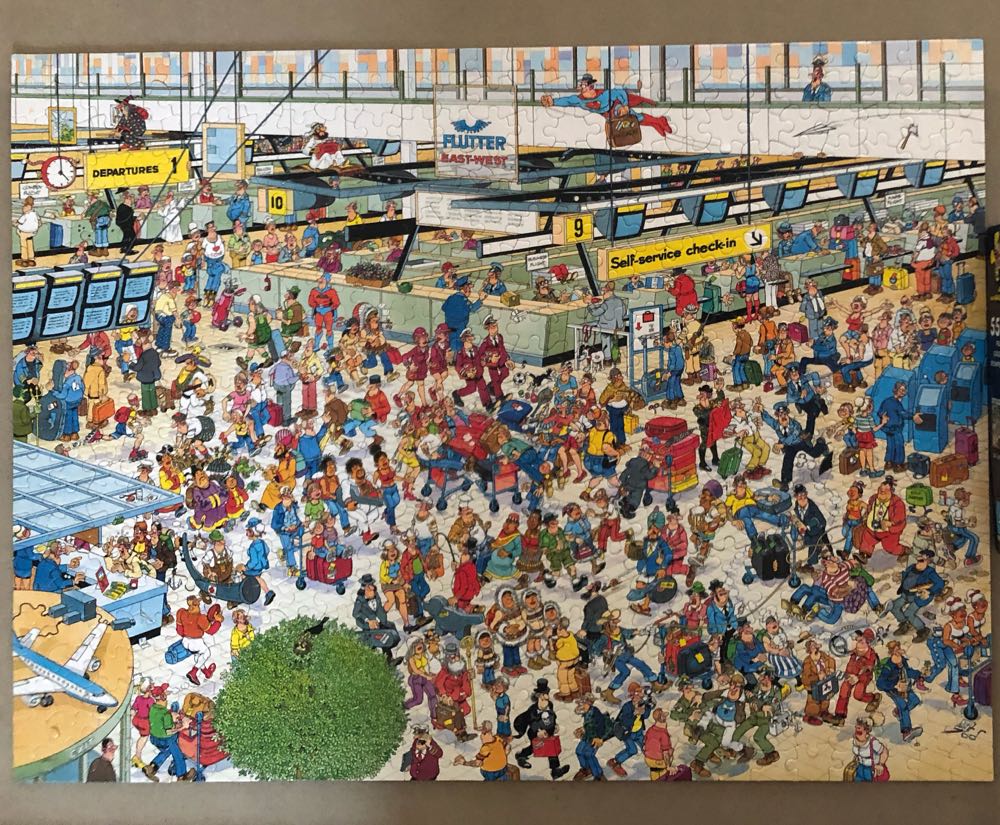 Departure hall - Ceaco puzzle collectible [Barcode 021081023719] - Main Image 2