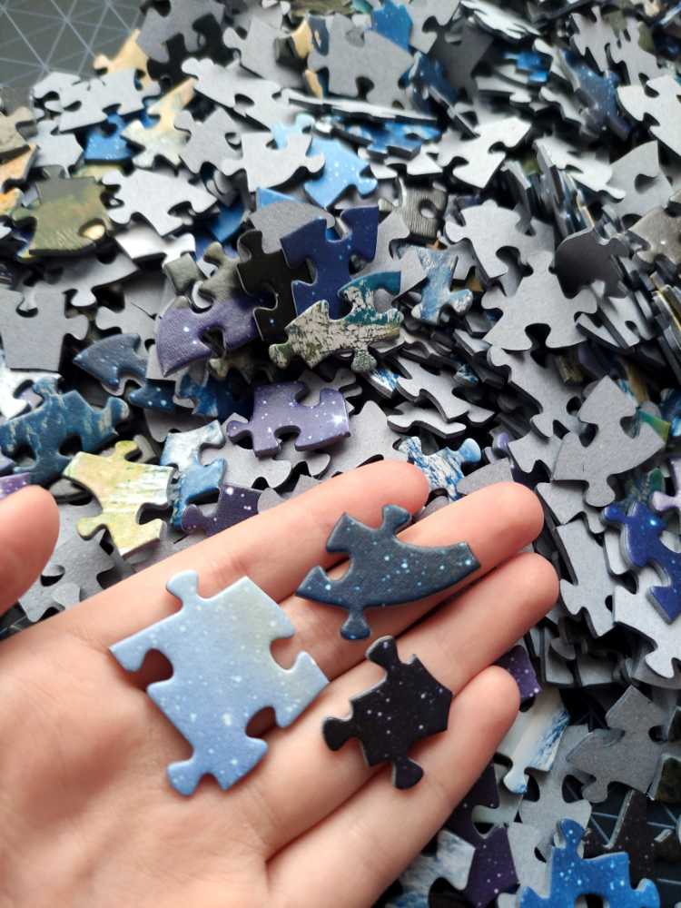 Our planet - EuroGraphics puzzle collectible [Barcode 628136655415] - Main Image 3