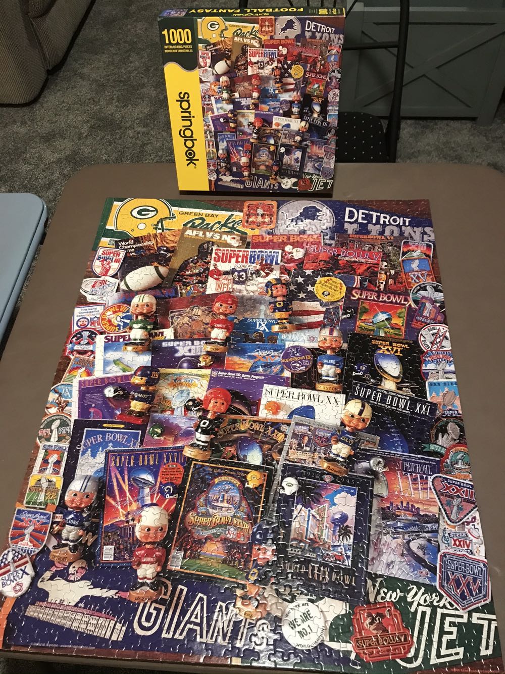 *Football Fantasy - Springbok puzzle collectible [Barcode 091683105311] - Main Image 2