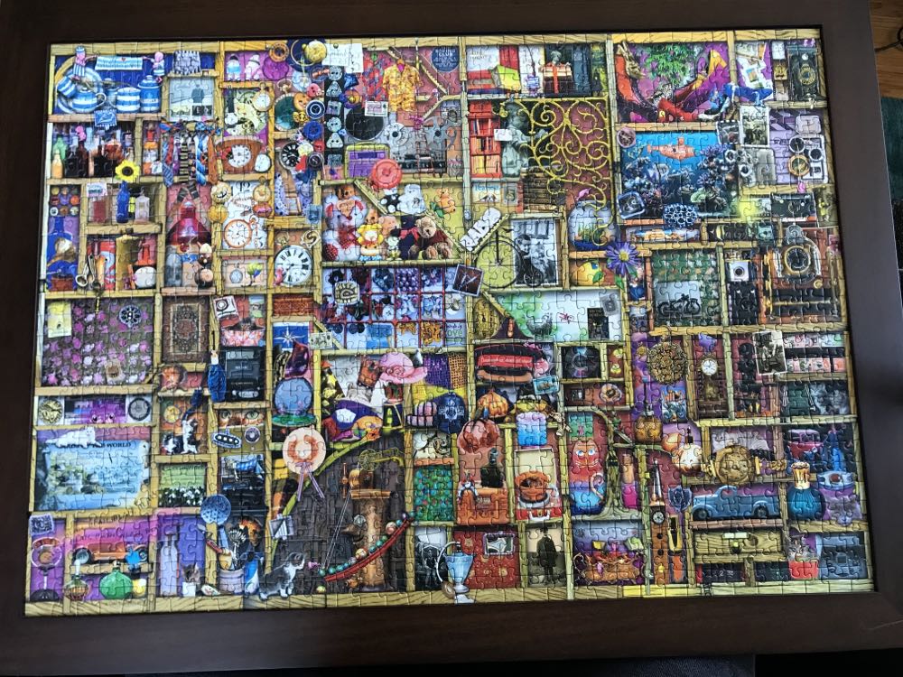 The Curious Cupboard (aka The Collector’s Cupboard) - Ravensburger 🇩🇪 puzzle collectible [Barcode 4005556819911] - Main Image 3
