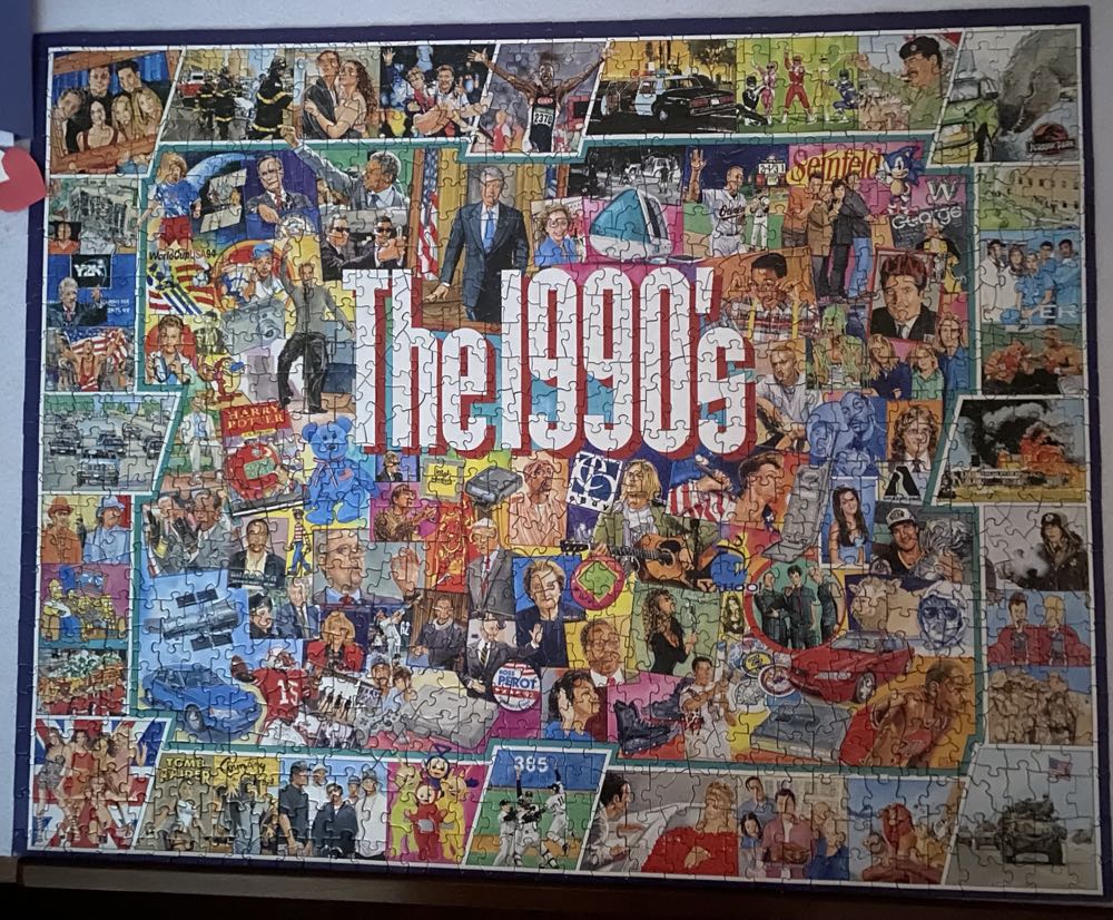 The 1990’s - White Mountain puzzle collectible [Barcode 724819255368] - Main Image 4