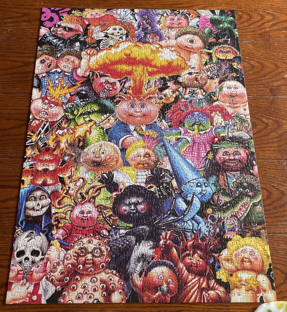 Garbage Pail Kids: Yuck! - USAopoly puzzle collectible [Barcode 700304154019] - Main Image 2