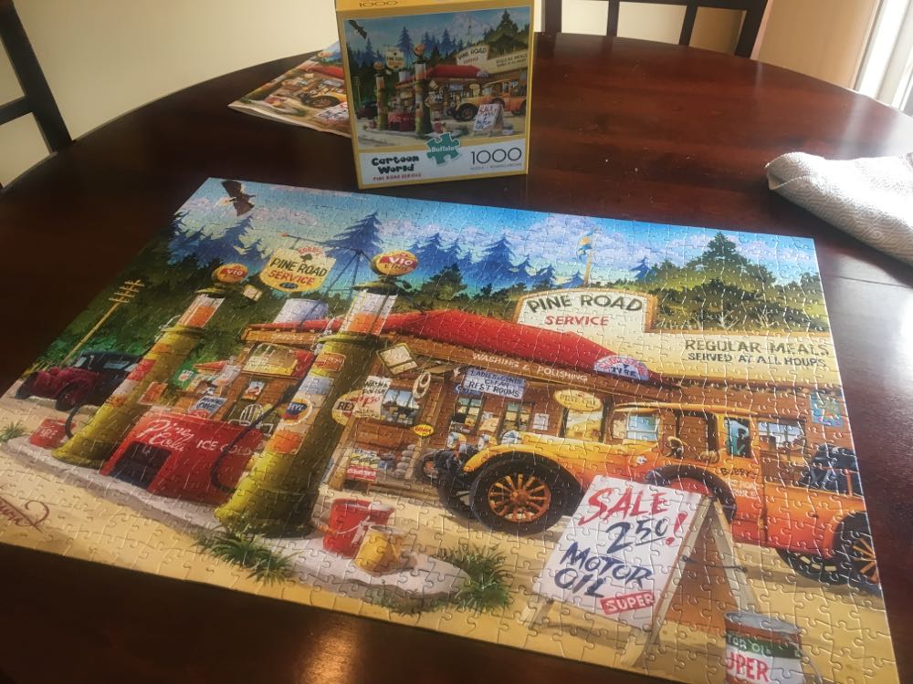 Pine Road Service - Cartoon World puzzle collectible [Barcode 079346115259] - Main Image 3