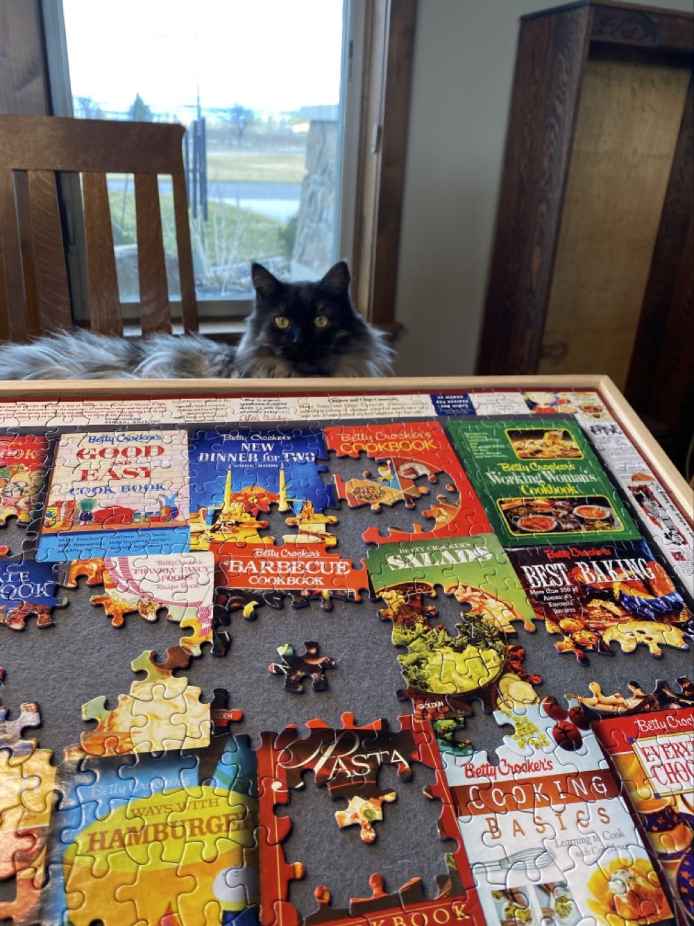 Betty Crocker Cookbooks - White Mountain puzzle collectible [Barcode 724819260522] - Main Image 4