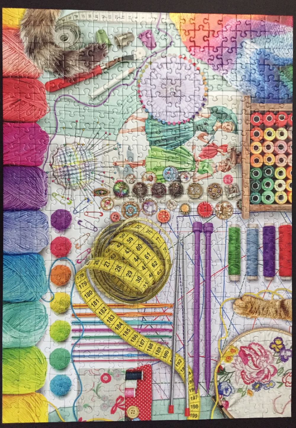 Needlework Station - Ravensburger puzzle collectible [Barcode 4005556164400] - Main Image 4