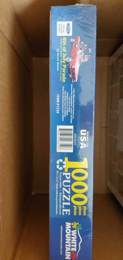 4th of July Parade - White Mountain puzzle collectible [Barcode 724819263196] - Main Image 3