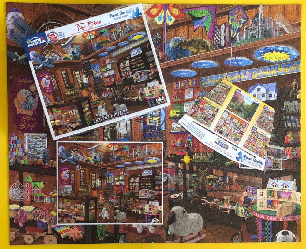 Toy Shop Seek and Find - White Mountain puzzle collectible [Barcode 724819262731] - Main Image 3